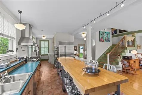 664 East Main Street Richmond VT 05477