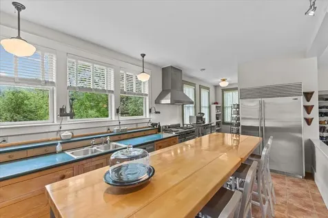 664 East Main Street Richmond VT 05477