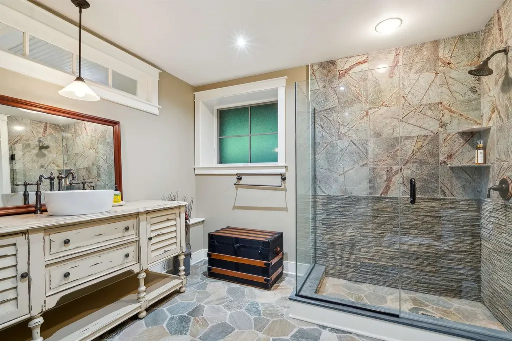 15 Hathorn Hill Extension Woodstock VT 05091