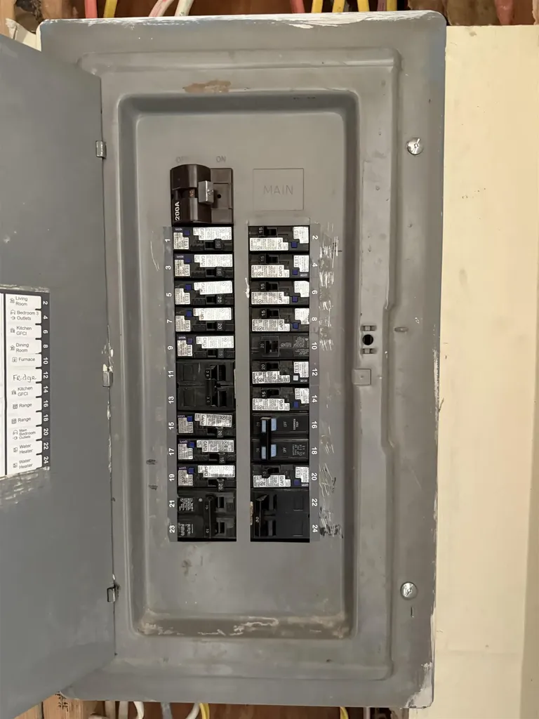 93 Pace Road Pownal VT 05201-8755