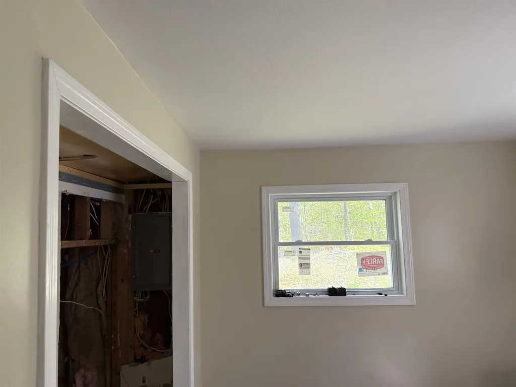 93 Pace Road Pownal VT 05201-8755