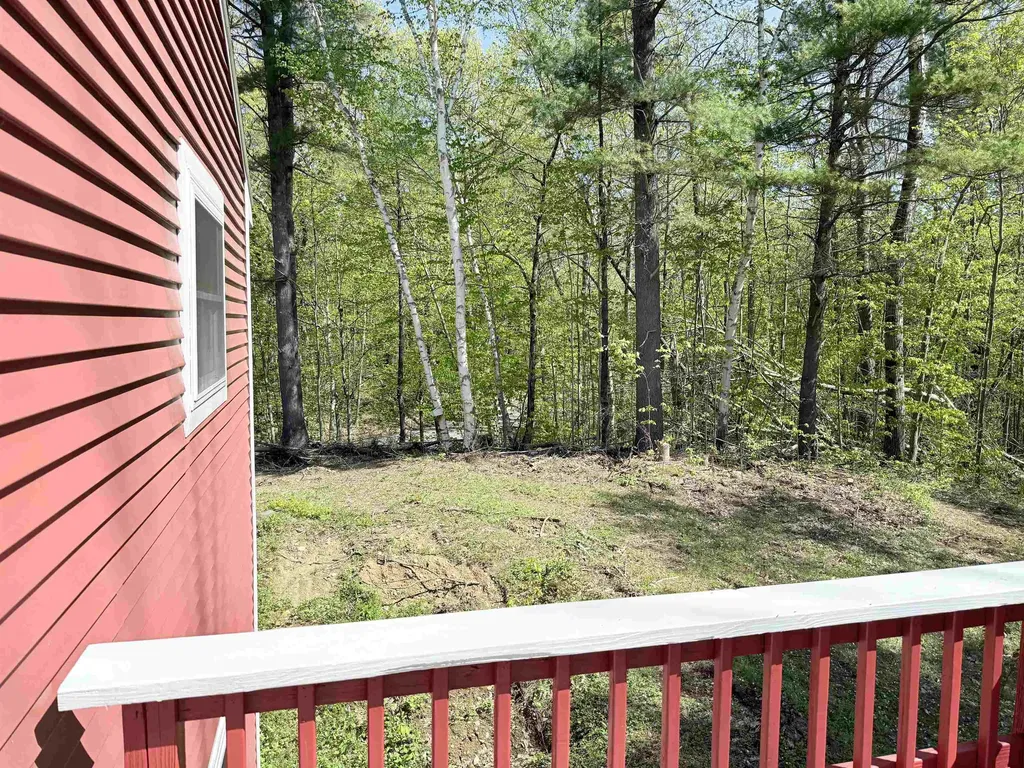 93 Pace Road Pownal VT 05201-8755