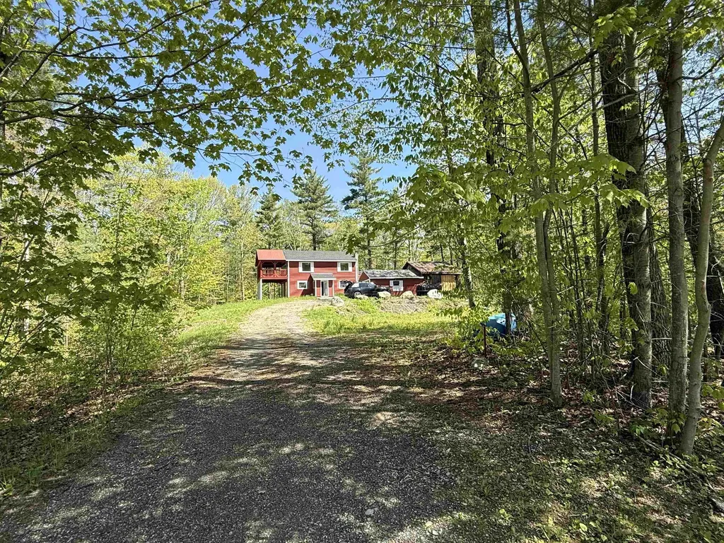 93 Pace Road Pownal VT 05201-8755