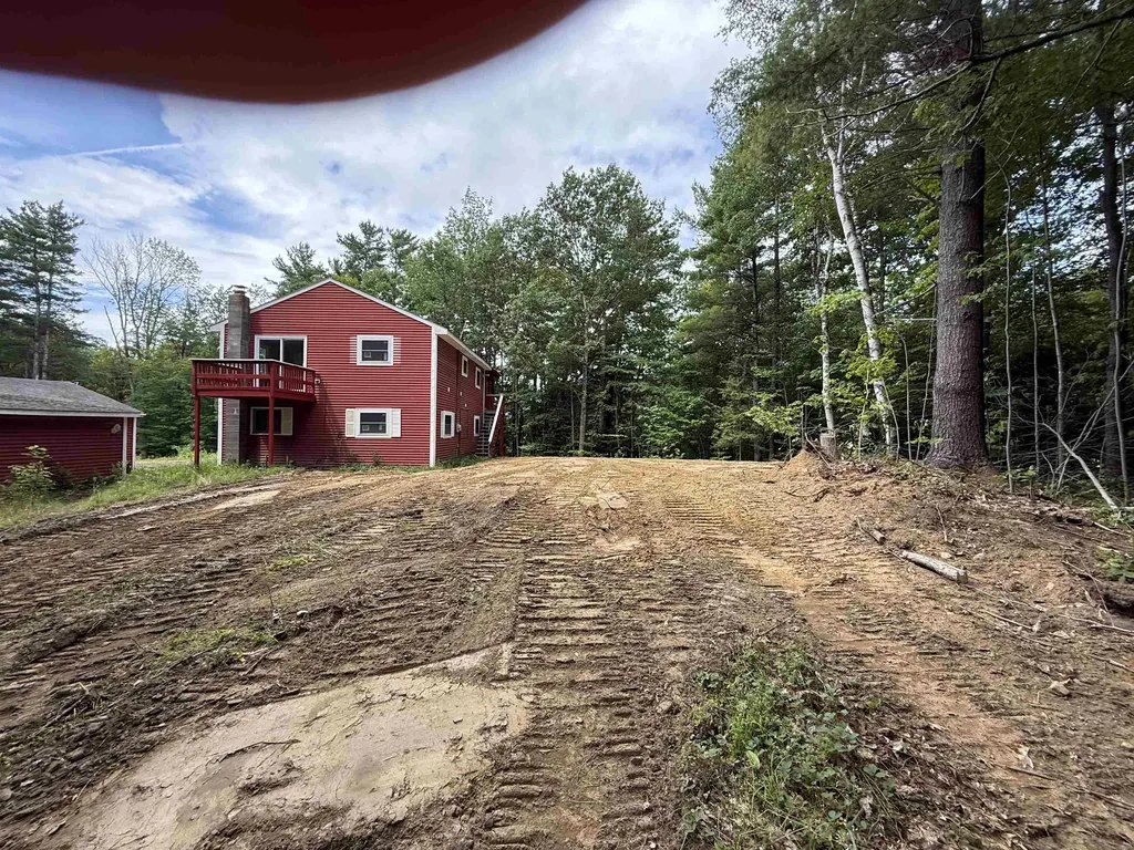 93 Pace Road Pownal VT 05201-8755