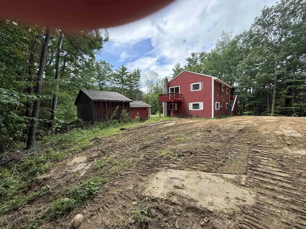 93 Pace Road Pownal VT 05201-8755