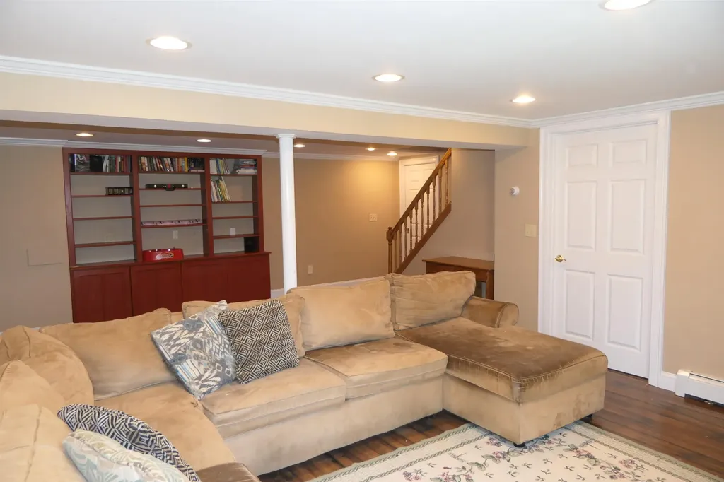 19 Hill Farm Estates St. Albans Town VT 05478