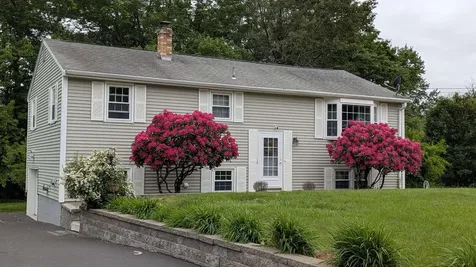 19 Bradford Drive Salem NH 03079
