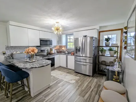 19 Bradford Drive Salem NH 03079