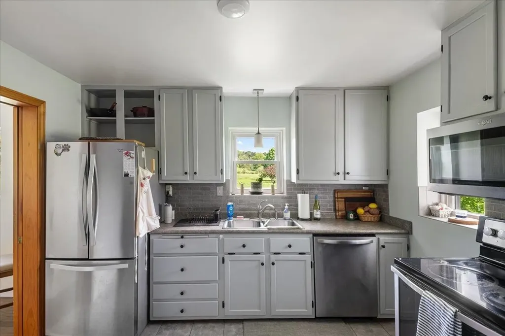 100 Ridge Road Williston VT 05495