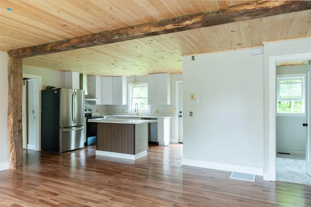 47 Hillcrest Road Rutland City VT 05701