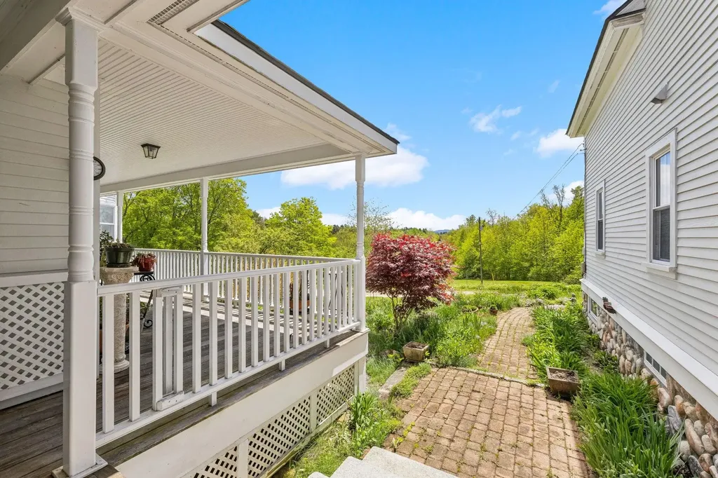 24 White Brook Drive Sullivan NH 03445