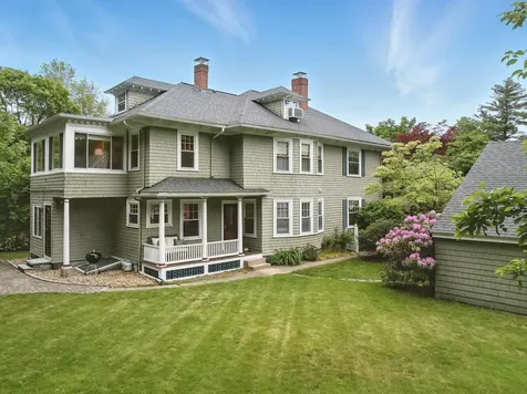 42 Chester Street Nashua NH 03064