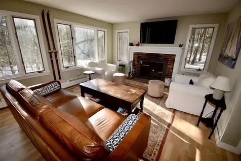 24 Bright Slope Way Grantham NH 03753