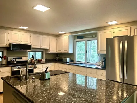 24 Bright Slope Way Grantham NH 03753