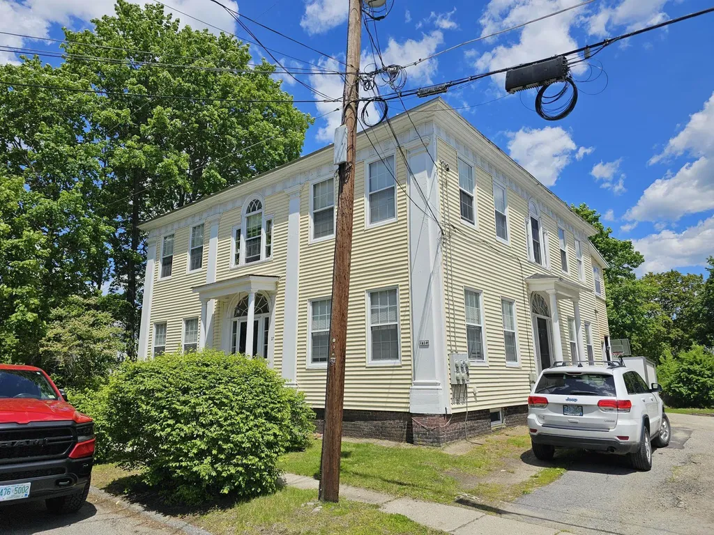 25-27 Roxbury Court Keene NH 03431