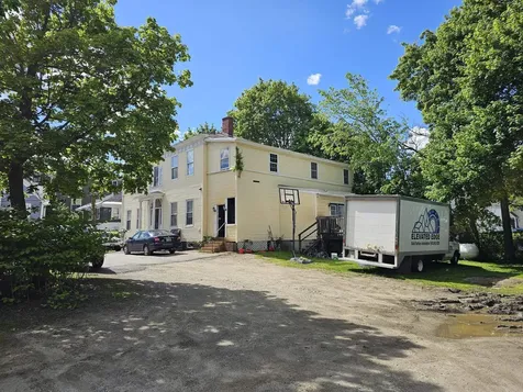 25-27 Roxbury Court Keene NH 03431