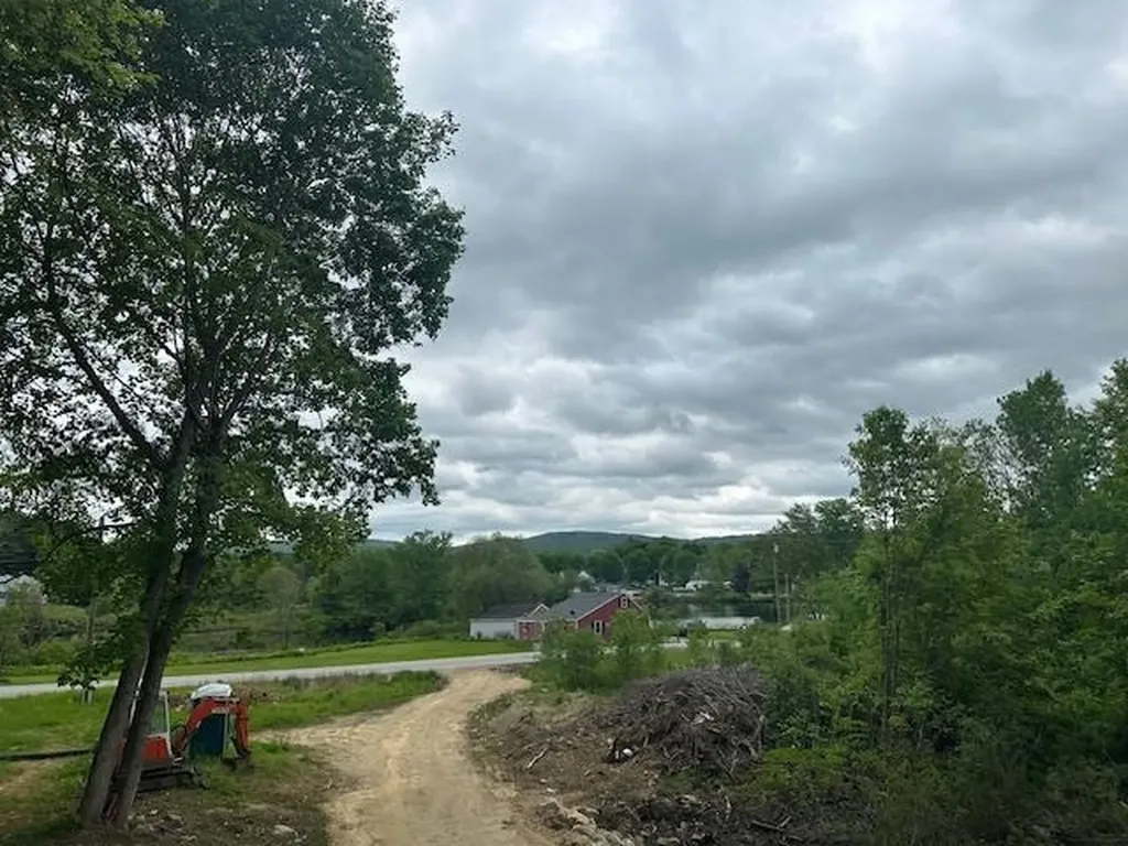 76 River Road Pittsfield NH 03263