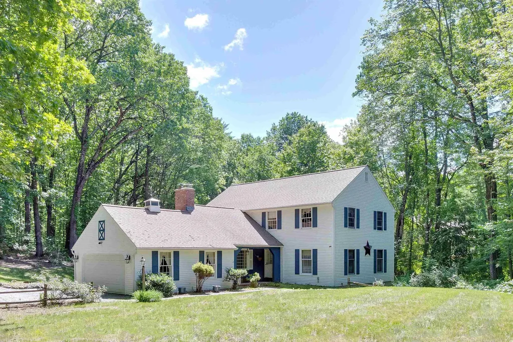 13 Holt Road Amherst NH 03031