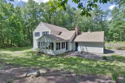 13 Holt Road Amherst NH 03031