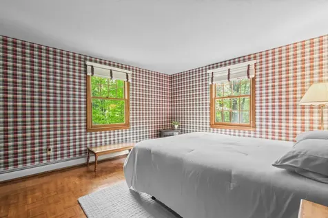 13 Holt Road Amherst NH 03031