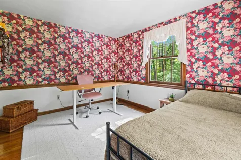 13 Holt Road Amherst NH 03031