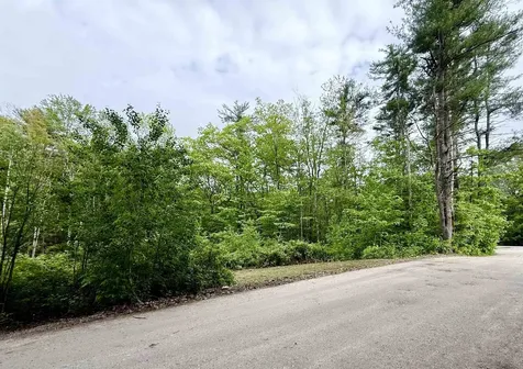 41-48 Meindl Road Raymond NH 03077