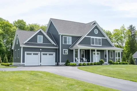 7 Treat Farm Road Stratham NH 03885
