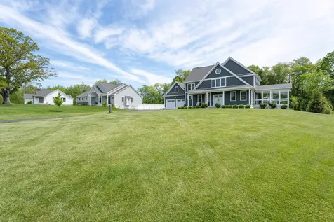 7 Treat Farm Road Stratham NH 03885