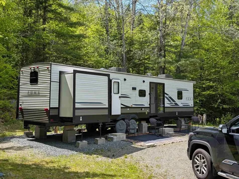 2237 Mann's Hill Road Littleton NH 03561