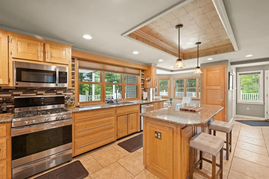 79 Apple Blossom Road Barre Town VT 05641