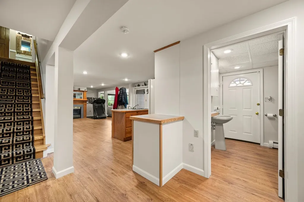 79 Apple Blossom Road Barre Town VT 05641