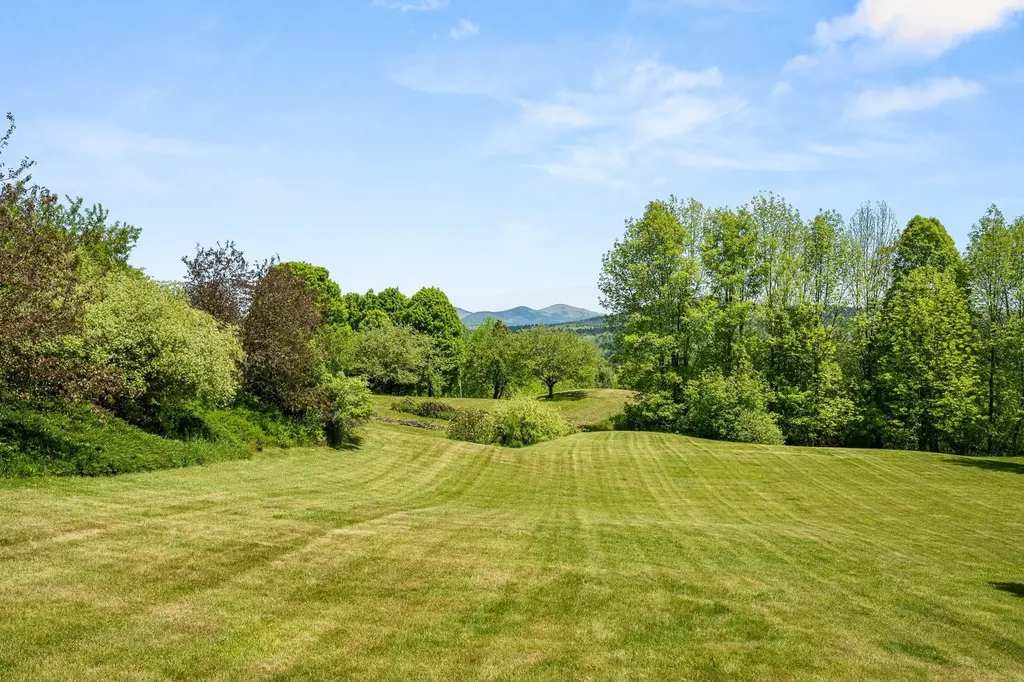 79 Apple Blossom Road Barre Town VT 05641