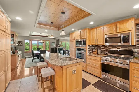 79 Apple Blossom Road Barre Town VT 05641