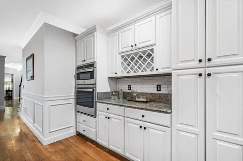 1 Dorothys Way Bedford NH 03110