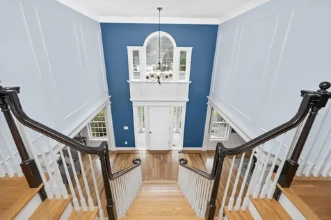 1 Dorothys Way Bedford NH 03110