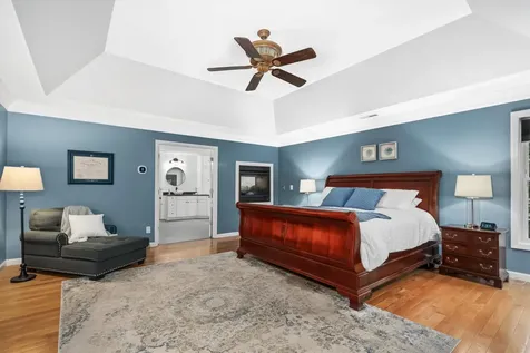 1 Dorothys Way Bedford NH 03110