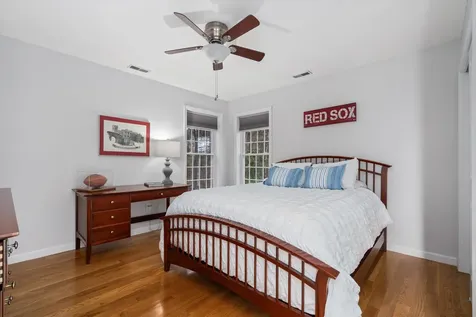 1 Dorothys Way Bedford NH 03110