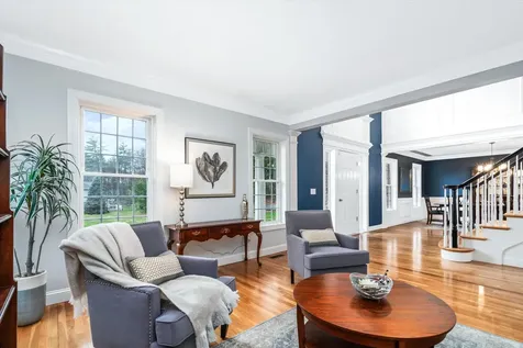 1 Dorothys Way Bedford NH 03110