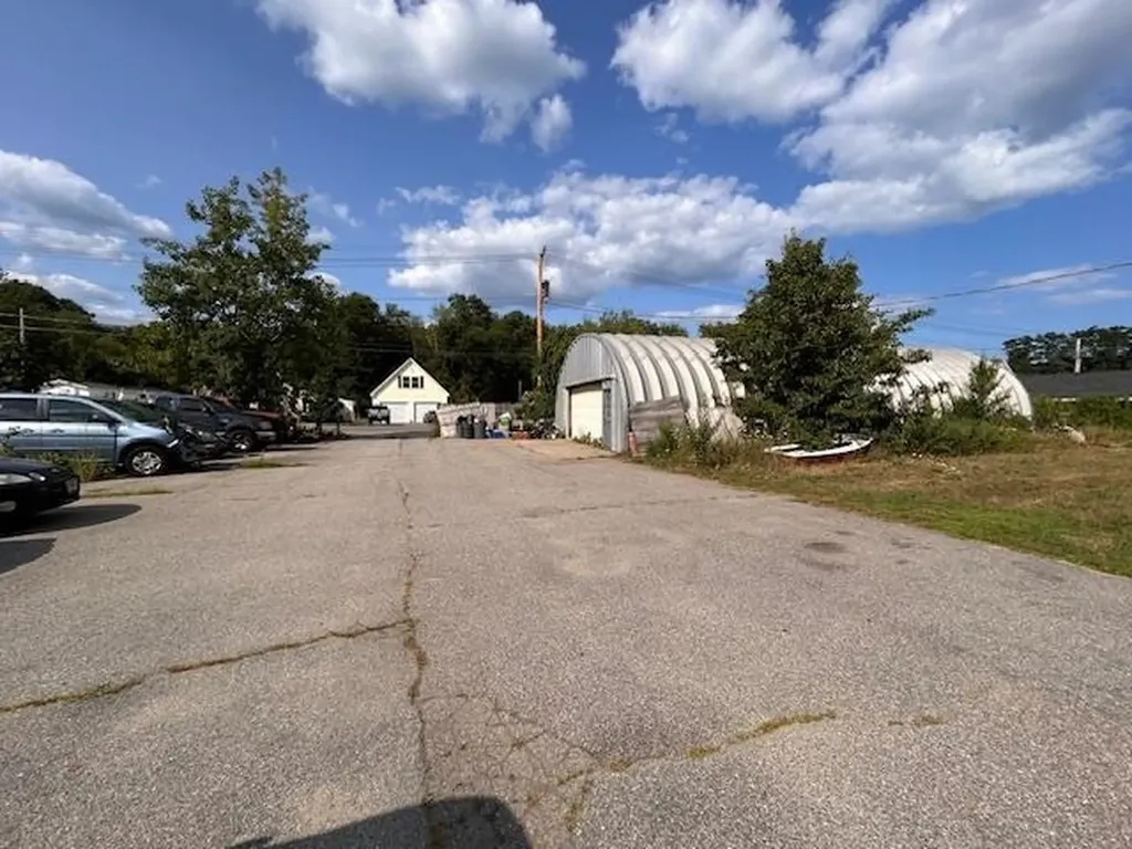 84 South Main Street Seabrook NH 03874