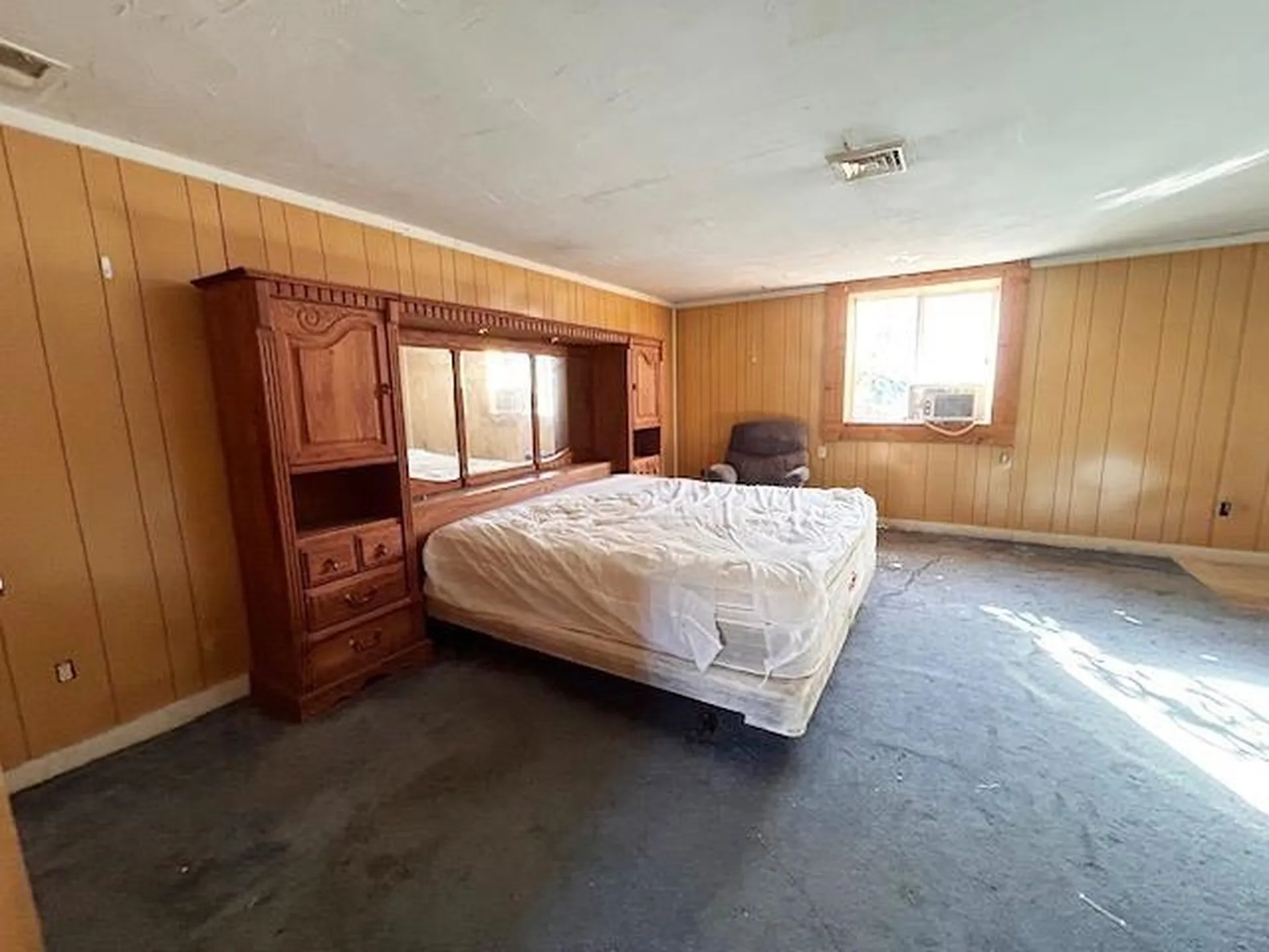 84 South Main Street Seabrook NH 03874