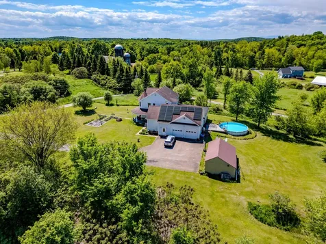 190 Decker Road Georgia VT 05468