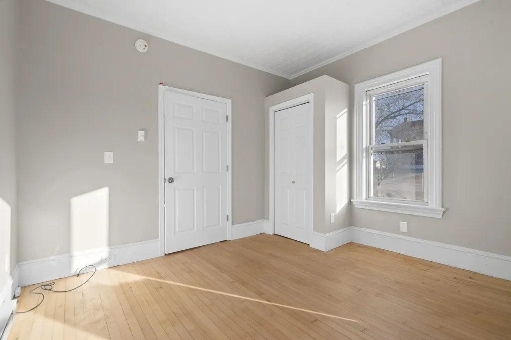 12 Middle Street Nashua NH 03060