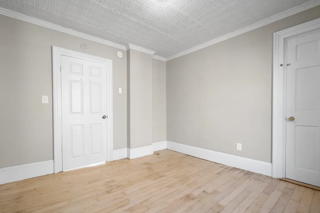 12 Middle Street Nashua NH 03060