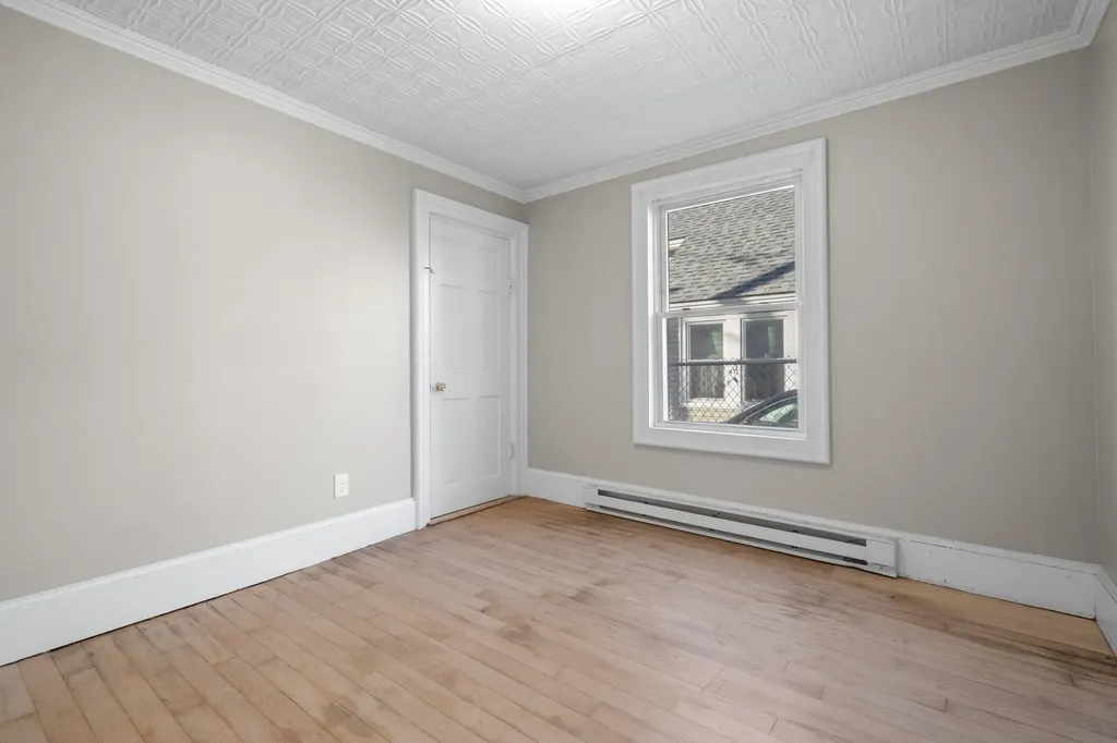 12 Middle Street Nashua NH 03060
