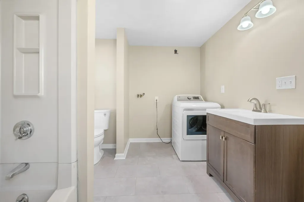 12 Middle Street Nashua NH 03060