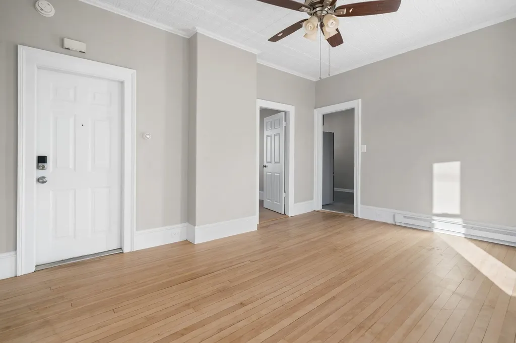 12 Middle Street Nashua NH 03060