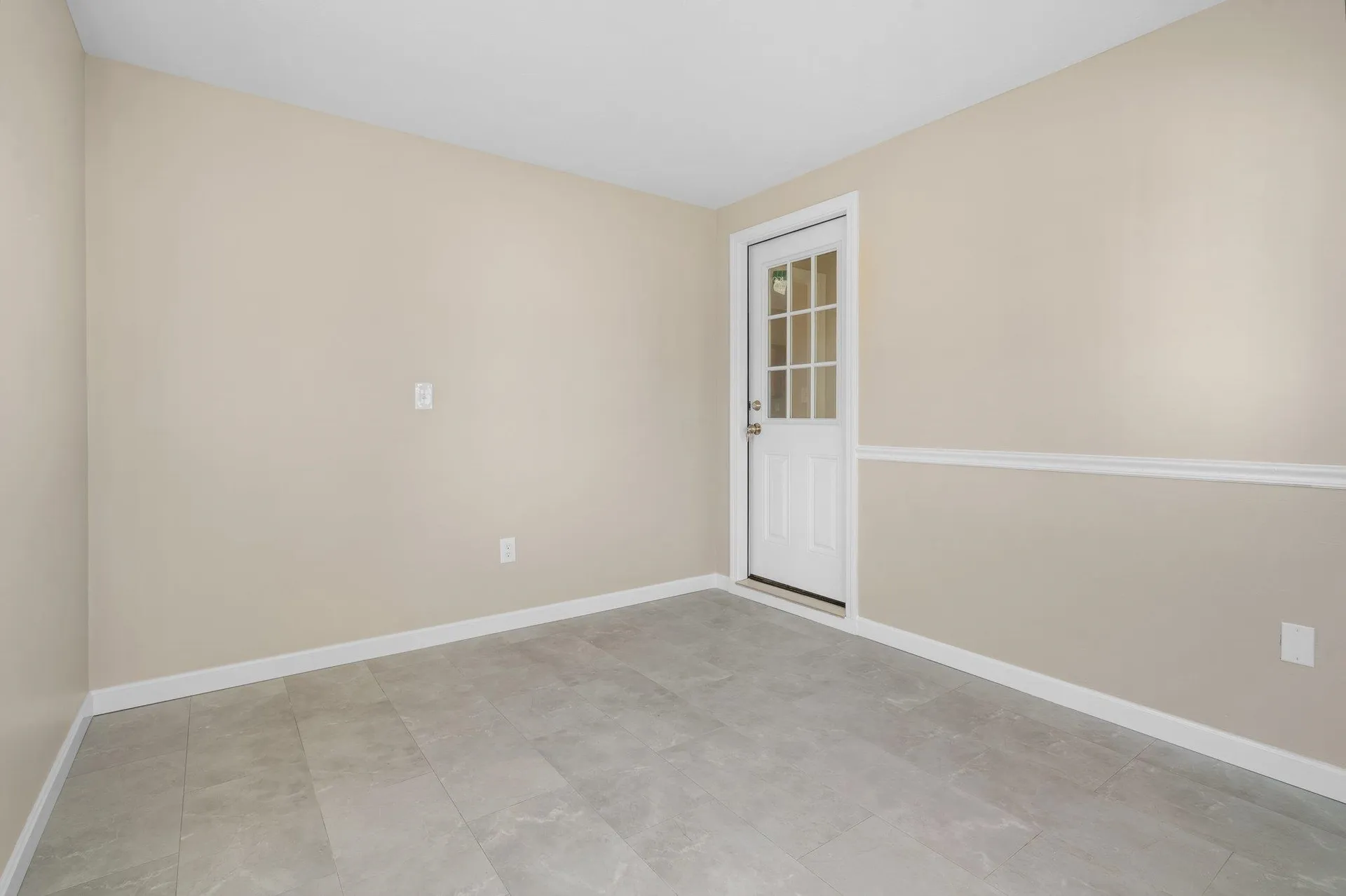 12 Middle Street Nashua NH 03060