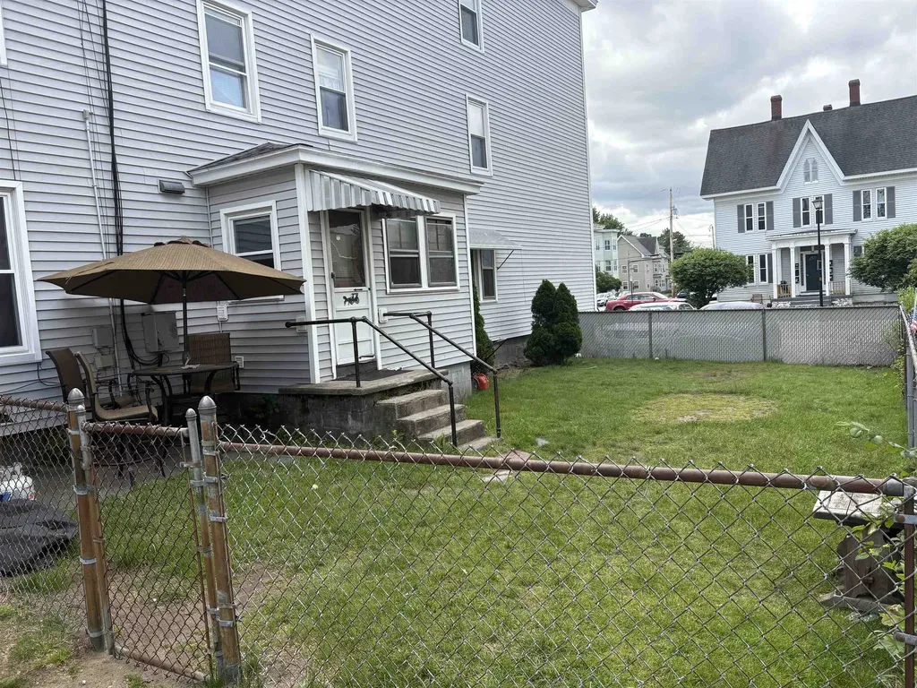 346 Lake Avenue Manchester NH 03103