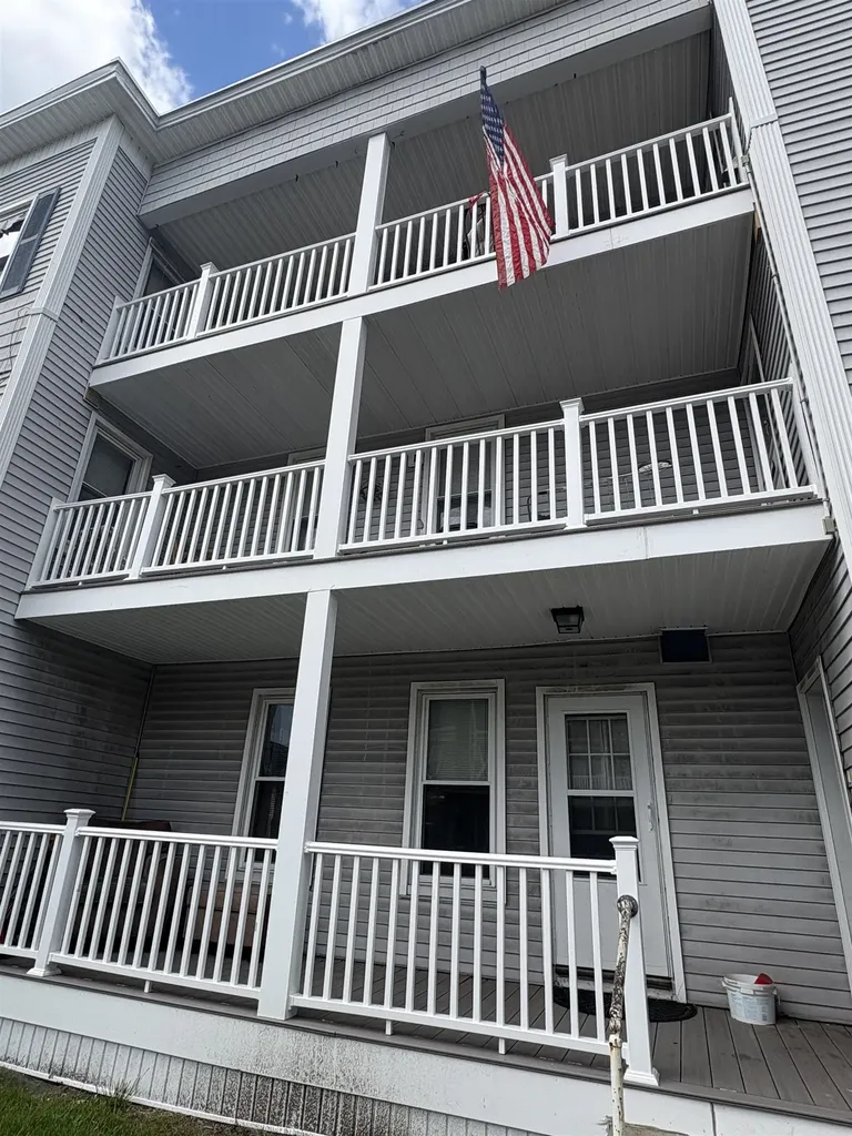 346 Lake Avenue Manchester NH 03103