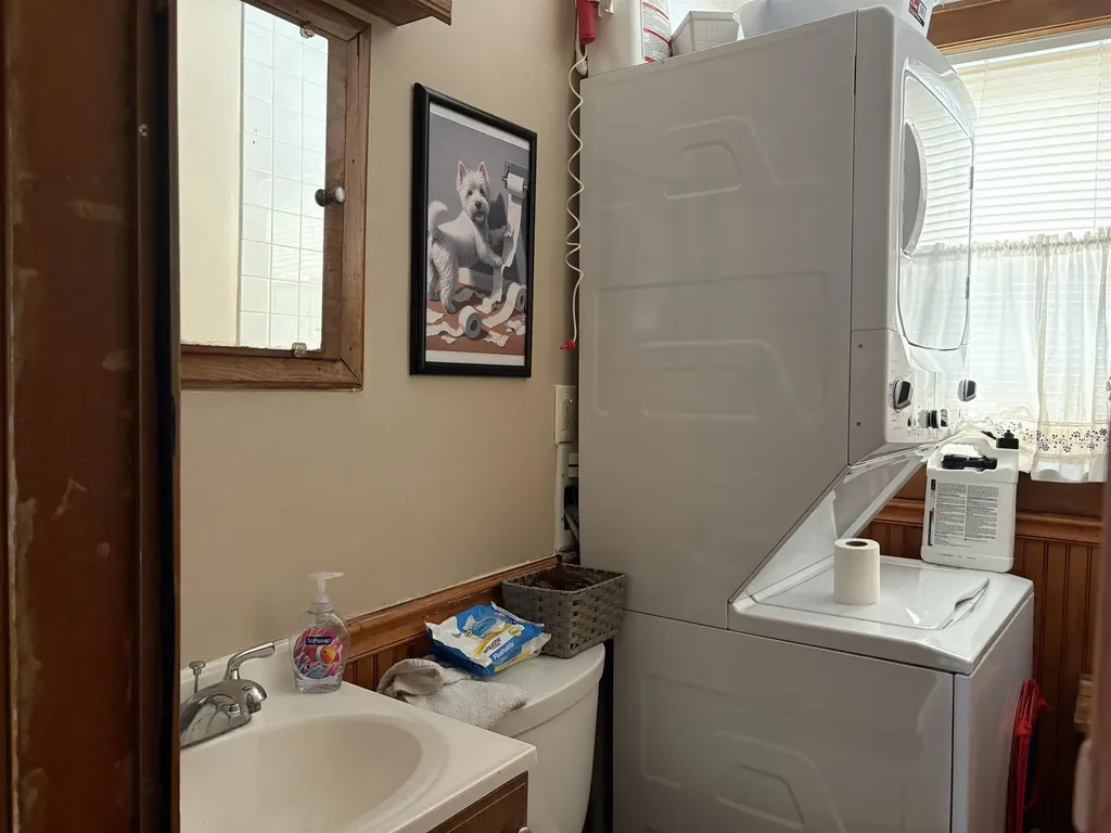 346 Lake Avenue Manchester NH 03103